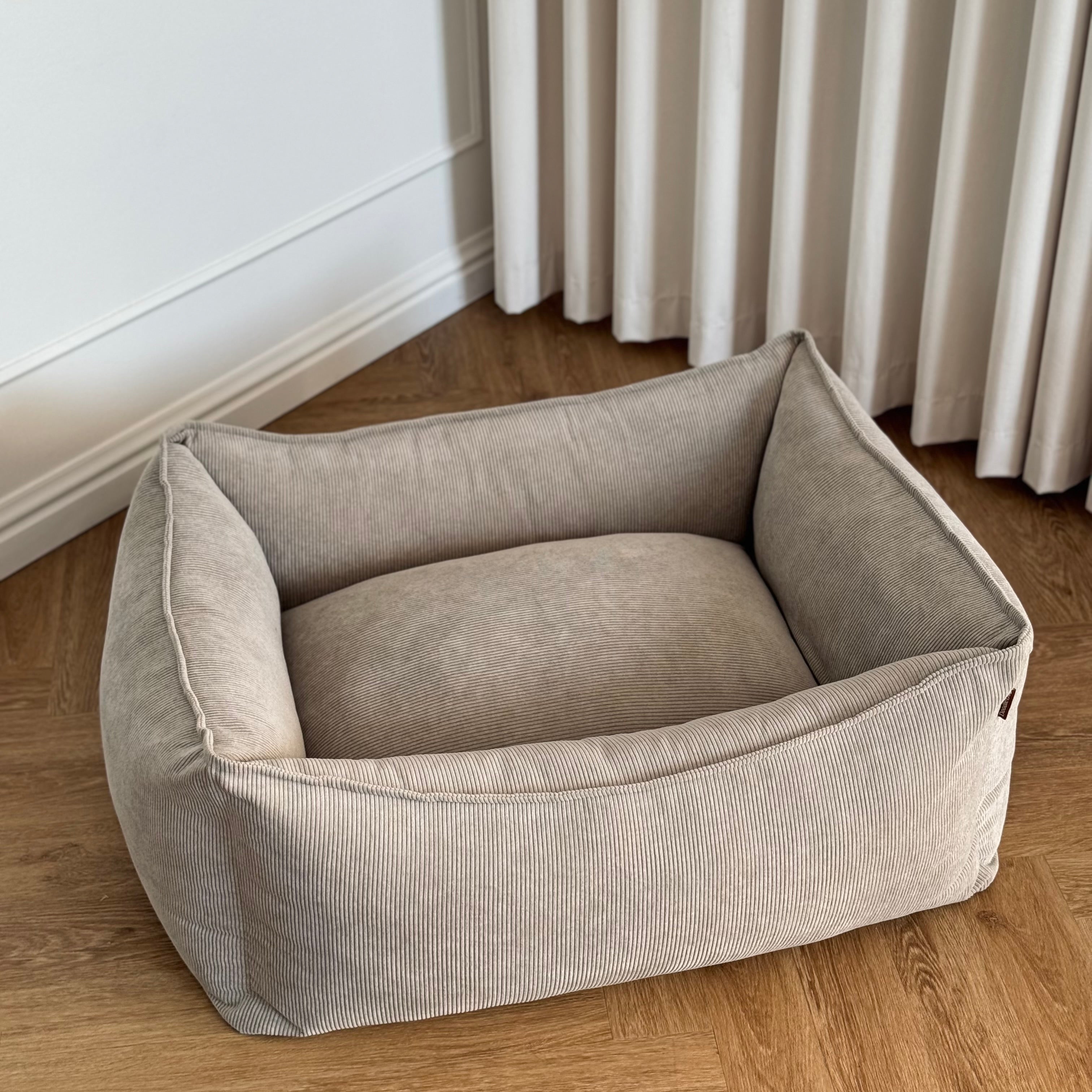 Carl Hundekurven Beige Smal Fløjl Medium